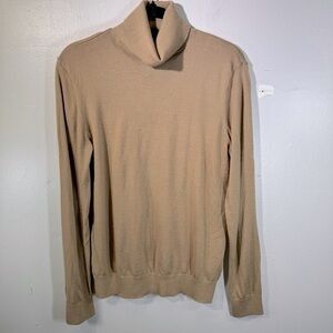 H&M merino wool knit turtleneck sweater pullover medium tan beige neutral nude